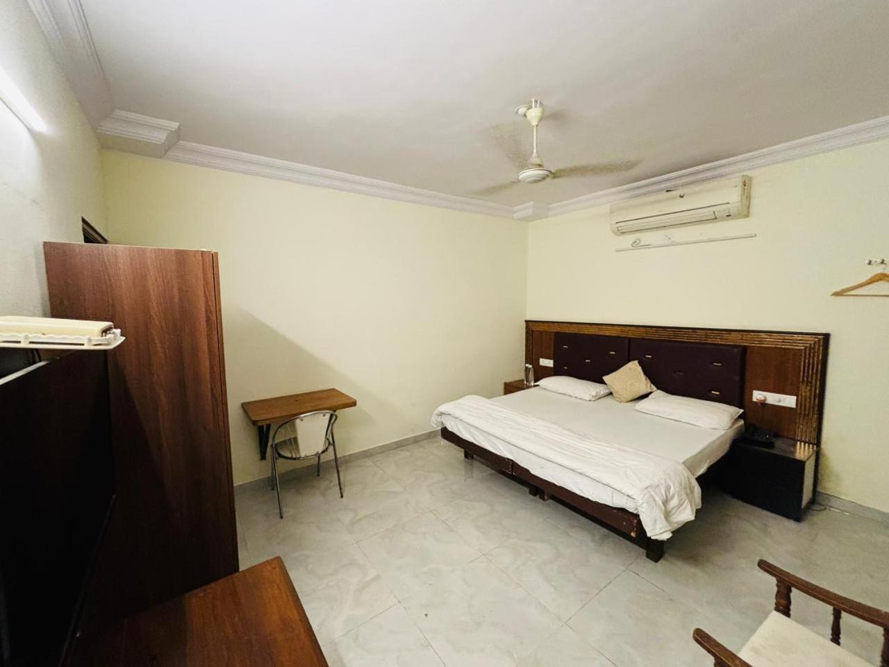 Royal Palms Luxury Service Apartment Нагпур Номер фото